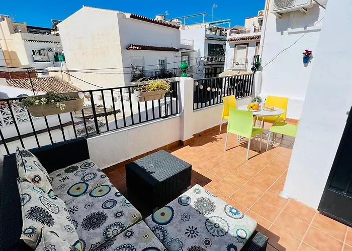 Jimena Malaga En El Centro De Apartment Nerja